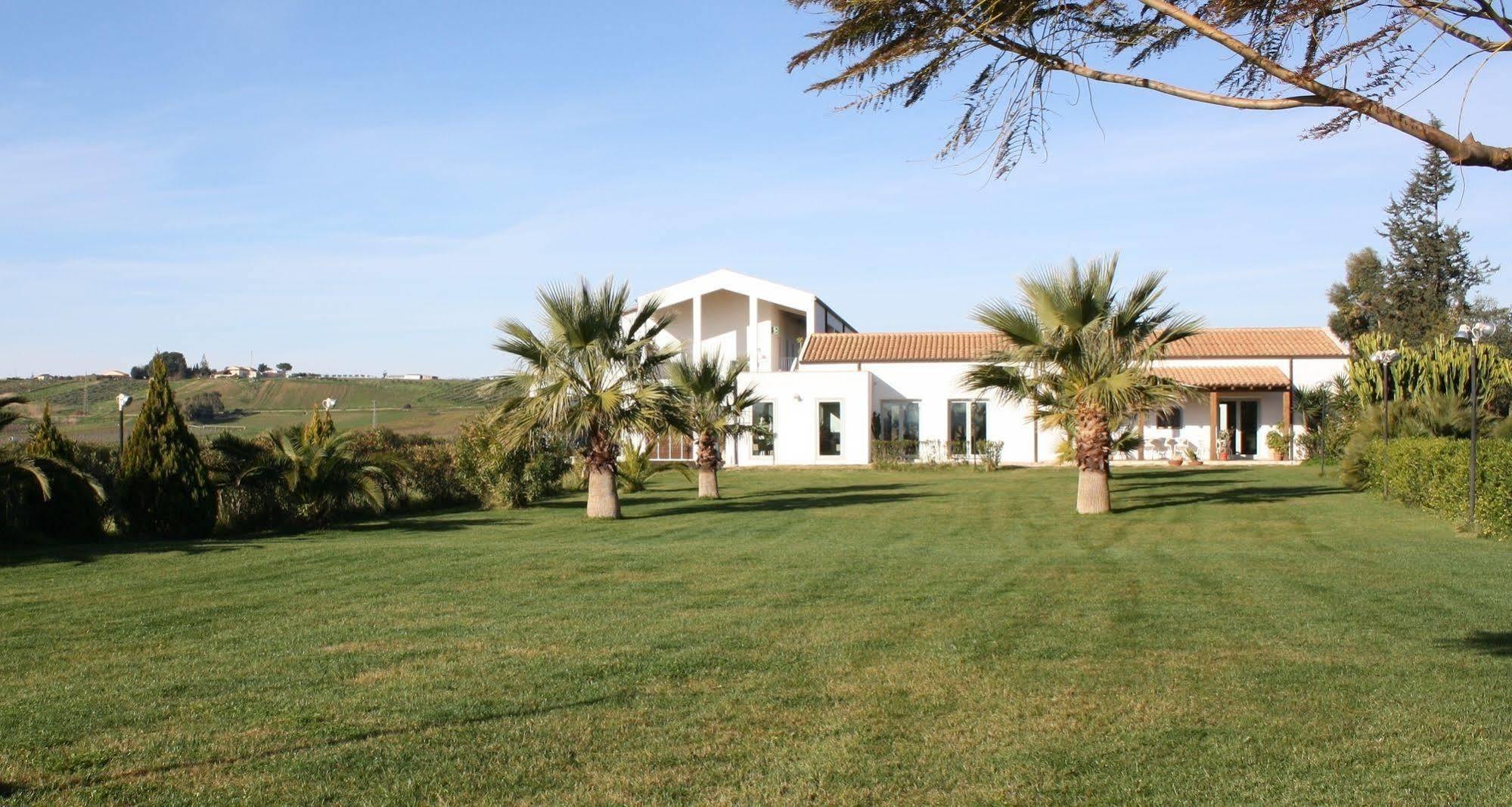 Il Vigneto Resort Menfi Esterno foto